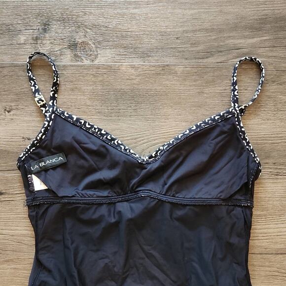 LA BLANCA Black White Arrow Sweetheart One Piece Swim Suit 6 - Picture 8 of 10